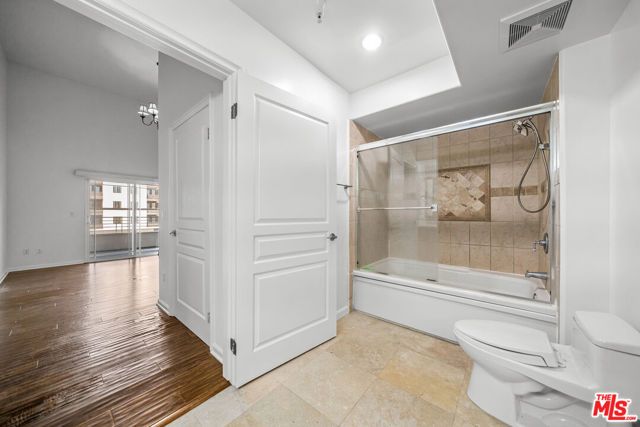 1036 S Serrano Avenue 401, Los Angeles, CA 90006