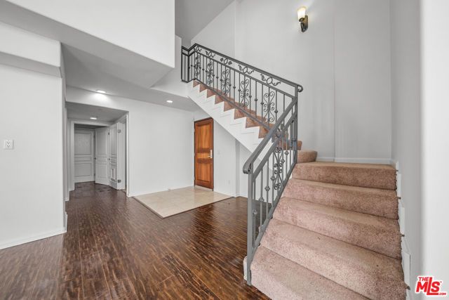 1036 S Serrano Avenue 401, Los Angeles, CA 90006