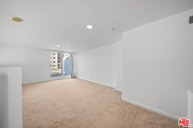 1036 S Serrano Avenue 401, Los Angeles, CA 90006