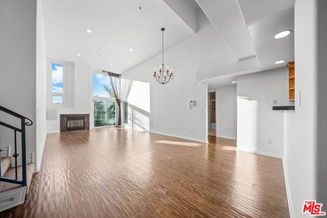 1036 S Serrano Avenue 401, Los Angeles, CA 90006