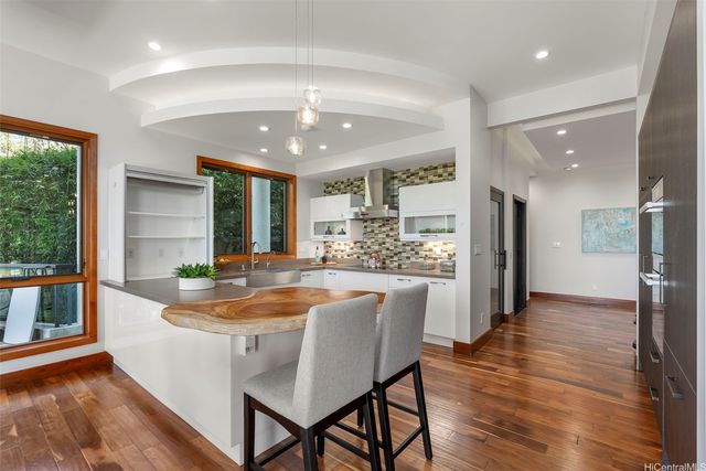 4967 Maunalani Circle B, Honolulu, HI 96816