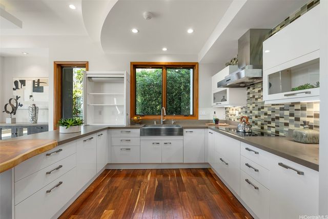 4967 Maunalani Circle B, Honolulu, HI 96816