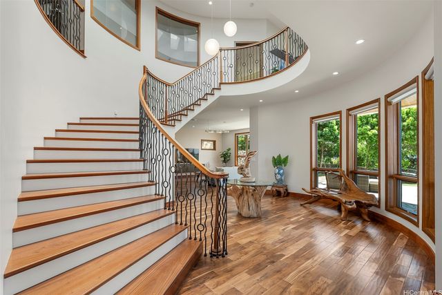 4967 Maunalani Circle B, Honolulu, HI 96816