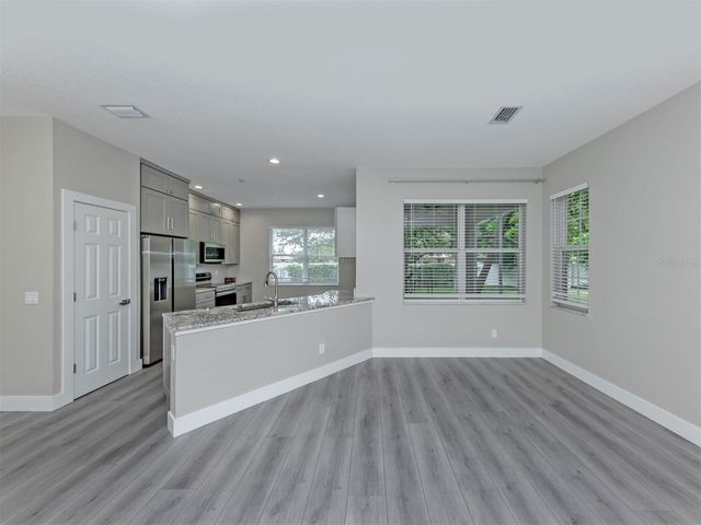 3941 YELLOWSTONE CIRCLE, Sarasota, FL 34233