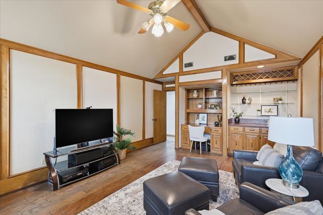 1516 Glastonbury Drive, Plano, TX 75075