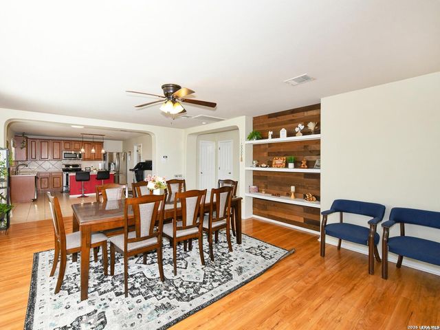 9842 Magnolia, San Antonio, TX 78251