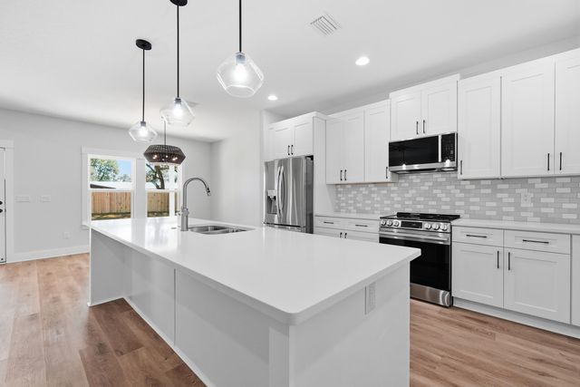 6 Kohler Drive, Mary Esther, FL 32569