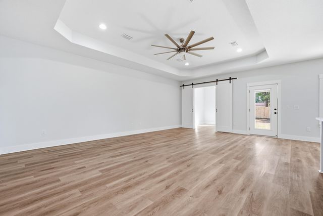 6 Kohler Drive, Mary Esther, FL 32569