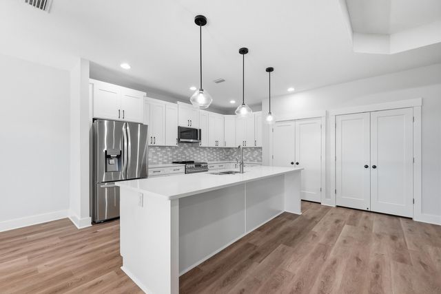 6 Kohler Drive, Mary Esther, FL 32569