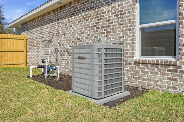 6 Kohler Drive, Mary Esther, FL 32569