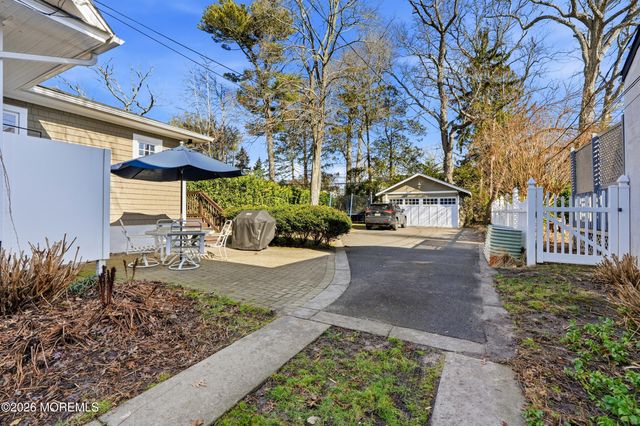 313 Grassmere Avenue, Interlaken, NJ 07712