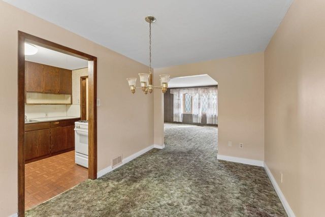 71 3RD ST, Bayonne, NJ 07002