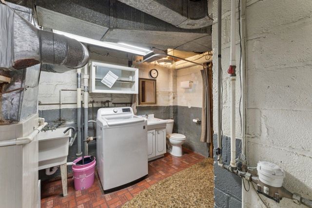 71 3RD ST, Bayonne, NJ 07002