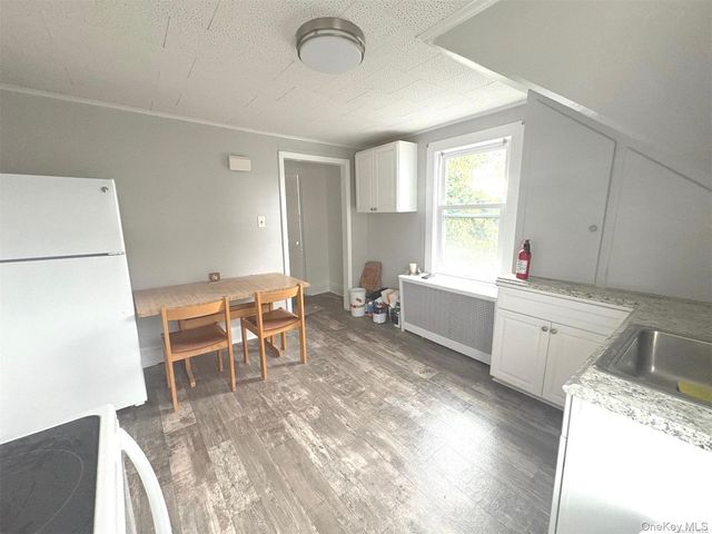 3 Pine Street, Glen Head, NY 11545