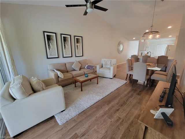 4950 Deerfield WAY D-202, Naples, FL 34110