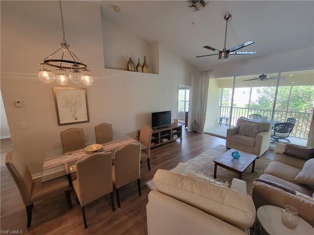 4950 Deerfield WAY D-202, Naples, FL 34110