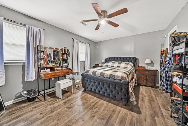 2124 BEAVERS LN, Vinton, VA 24179