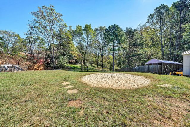 2124 BEAVERS LN, Vinton, VA 24179