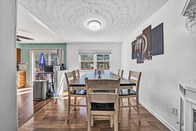 2124 BEAVERS LN, Vinton, VA 24179