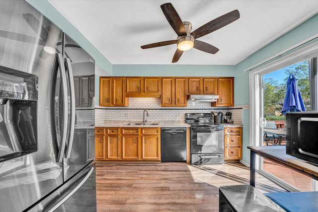 2124 BEAVERS LN, Vinton, VA 24179