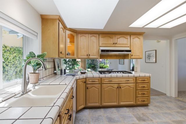 2708 Katrina Way, Mountain View, CA 94040