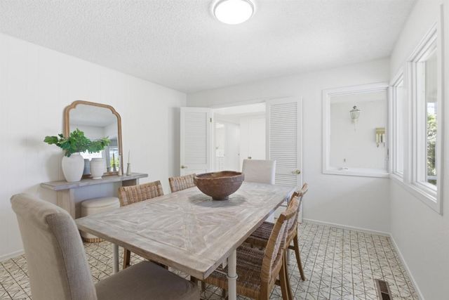 2708 Katrina Way, Mountain View, CA 94040