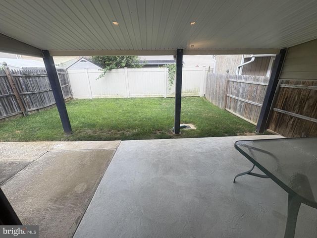 10231 RUBIN LN, Philadelphia, PA 19116