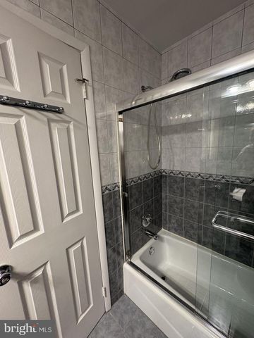 10231 RUBIN LN, Philadelphia, PA 19116