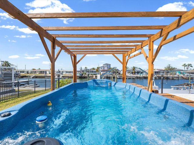 12809 4TH ISLE, Hudson, FL 34667