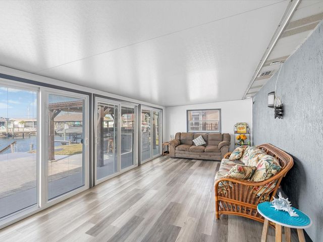 12809 4TH ISLE, Hudson, FL 34667