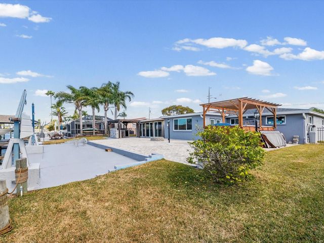 12809 4TH ISLE, Hudson, FL 34667