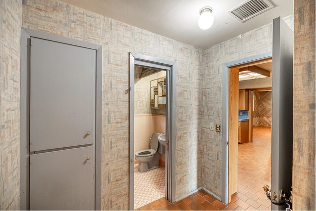 5153 N Sullivan, Wichita, KS 67204