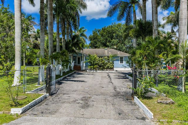 6929 120th Avenue N, West Palm Beach, FL 33412