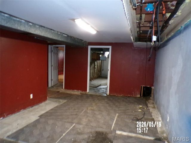 379 PORCHESTER Drive, Unincorporated, MO 63125