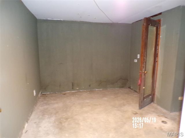 379 PORCHESTER Drive, Unincorporated, MO 63125