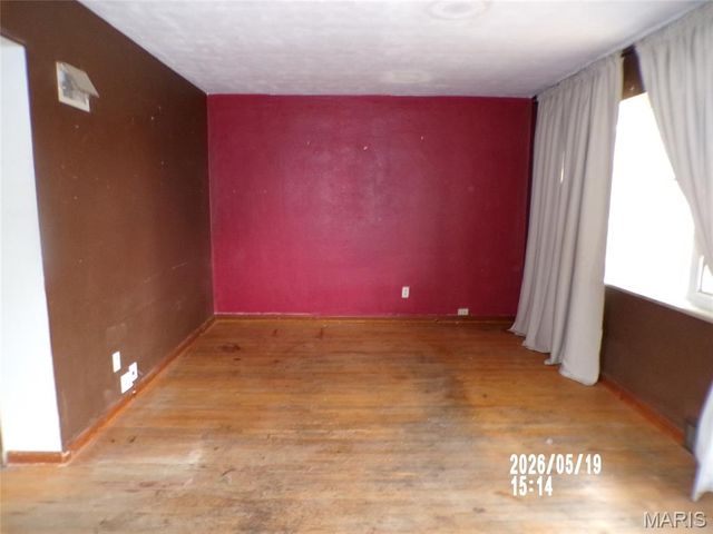379 PORCHESTER Drive, Unincorporated, MO 63125