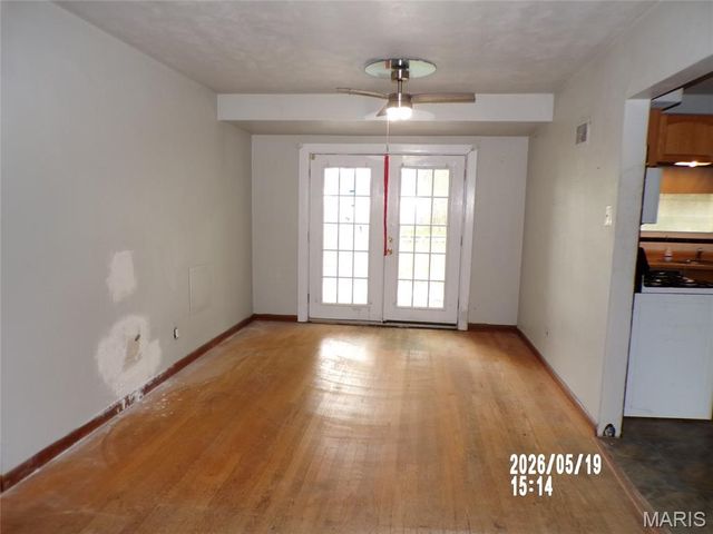 379 PORCHESTER Drive, Unincorporated, MO 63125