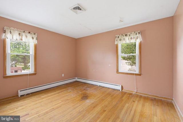 144 BOND ST, New Freedom, PA 17349