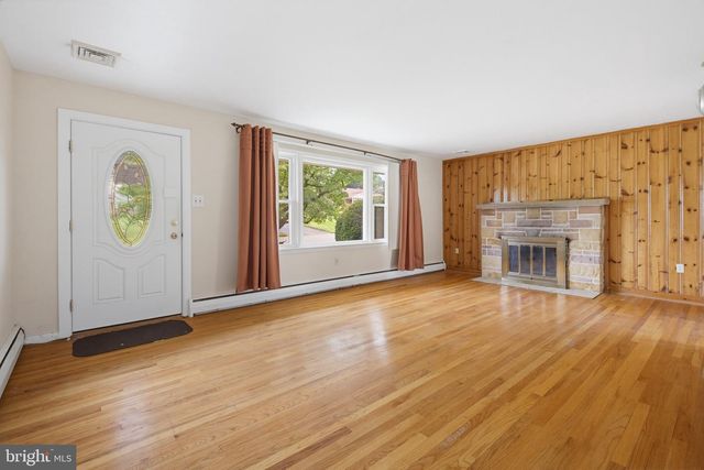 144 BOND ST, New Freedom, PA 17349