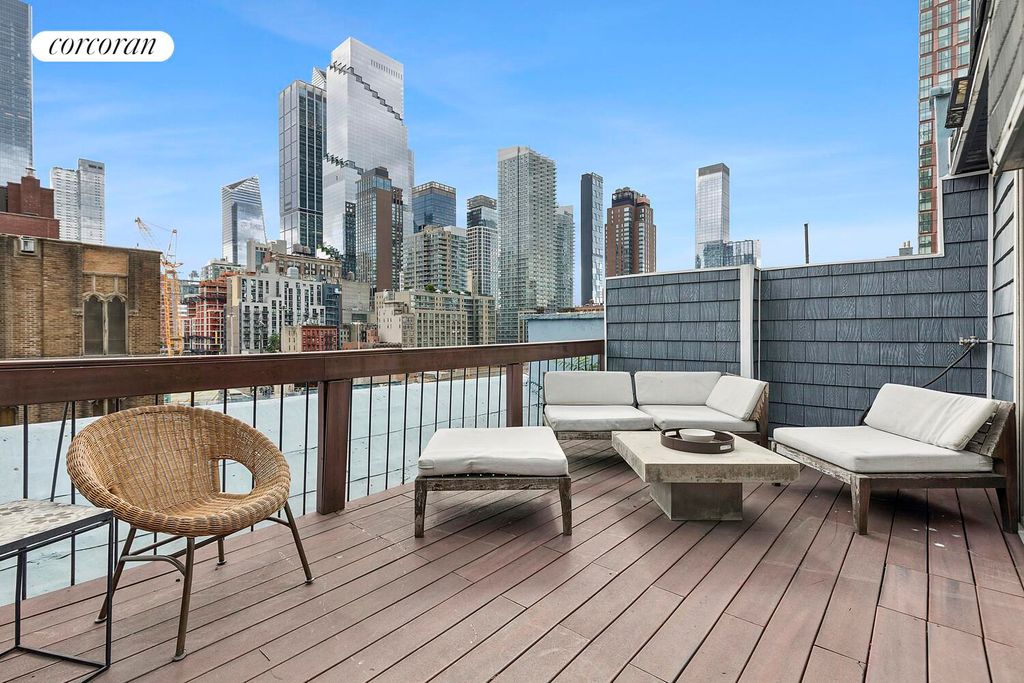 407 W 40th St Apt 5A, New York City, NY 10018