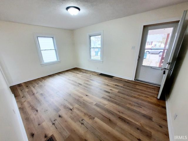 2314 S Ebright Street, Muncie, IN 47302