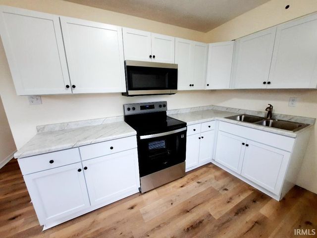 2314 S Ebright Street, Muncie, IN 47302