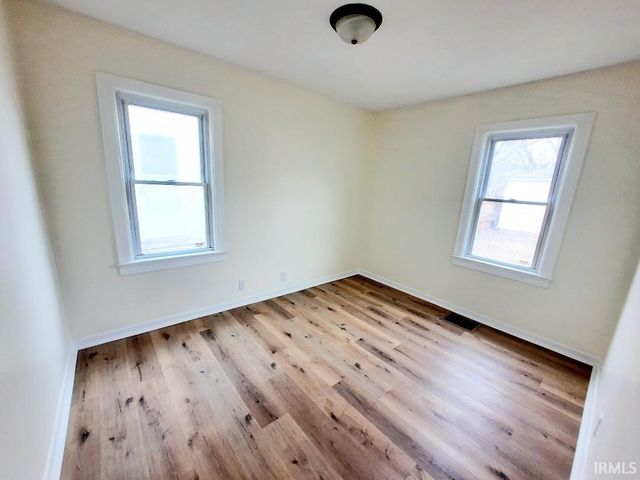 2314 S Ebright Street, Muncie, IN 47302