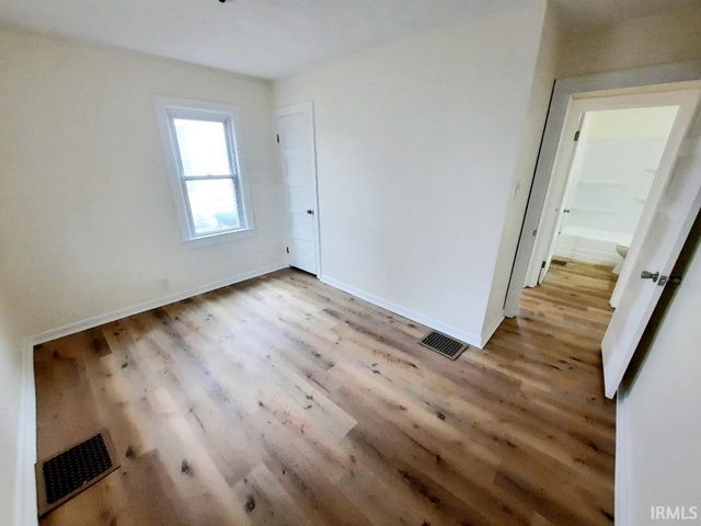 2314 S Ebright Street, Muncie, IN 47302