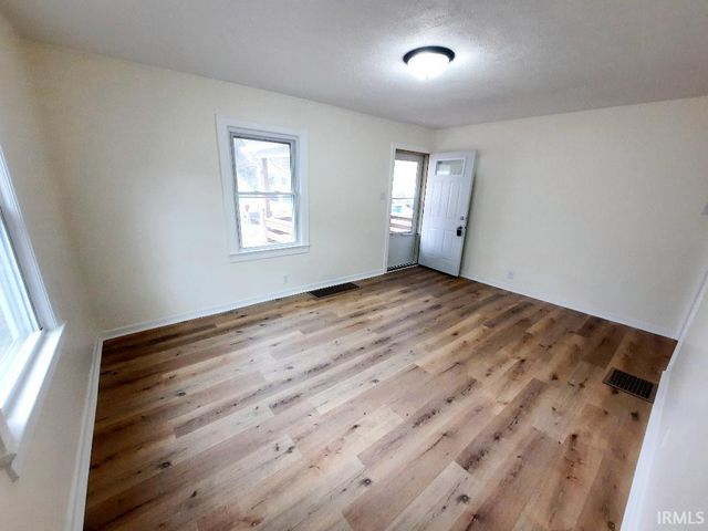 2314 S Ebright Street, Muncie, IN 47302