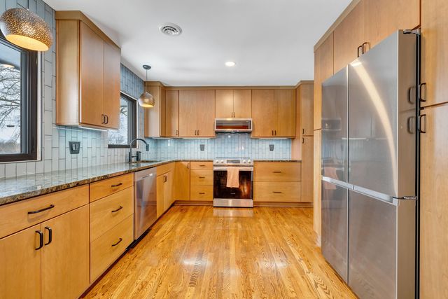 2352 Cantle LN, Roanoke, VA 24018