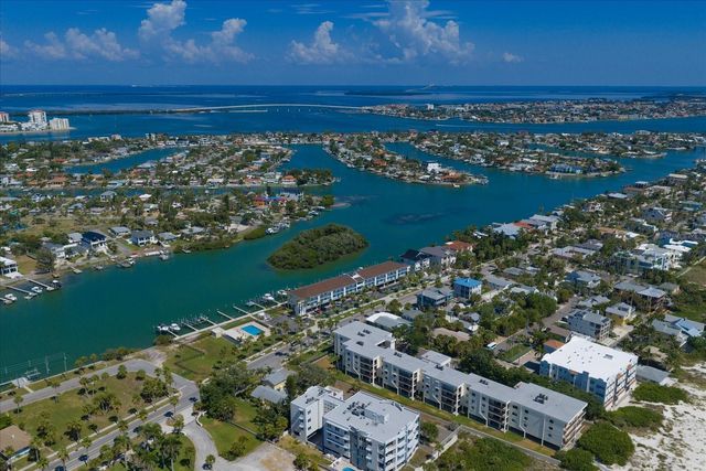 3111 PASS A GRILLE WAY 110, St Petersburg, FL 33706