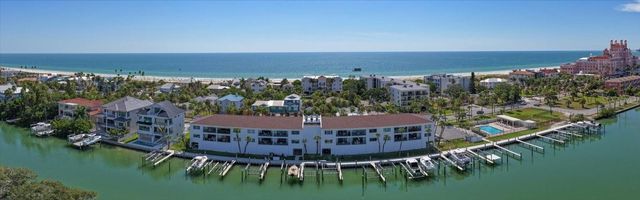 3111 PASS A GRILLE WAY 110, St Petersburg, FL 33706