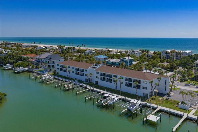 3111 PASS A GRILLE WAY 110, St Petersburg, FL 33706