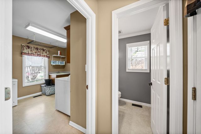 546 Christel Springs Dr, Clarksville, TN 37043